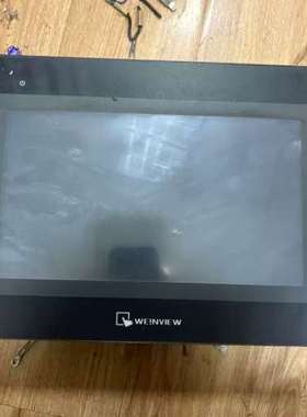 MT6103iP 1WV威伦触摸屏实物图拍摄，外壳有