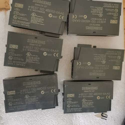 6ES7132-4BD02-0AA0模块，98新实物图