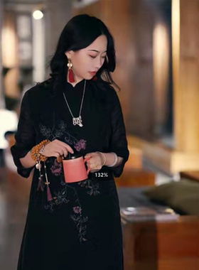 【2023春款】民族风重工刺绣改良连衣裙L131