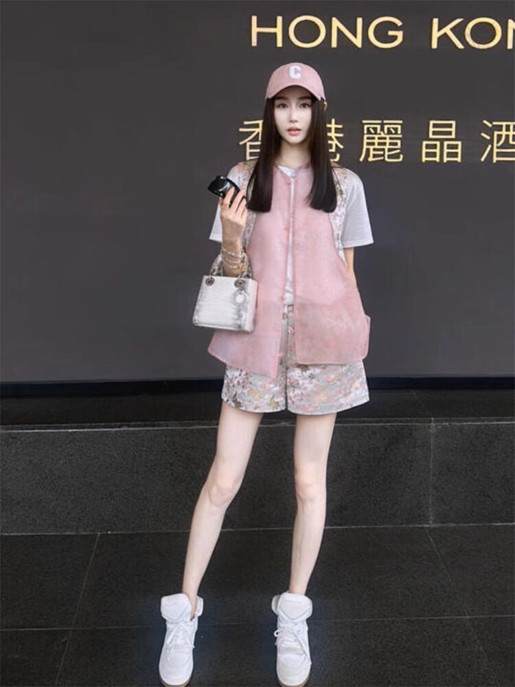 新中式国风女装小个子五一出游穿搭减龄粉色马甲短裤两件套装夏季 - 实物图