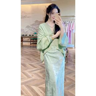 新中式女装轻国风禅意盘扣绿色上衣吊带连衣裙套装女2025新款秋季
