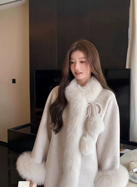 玥儿毛球双面羊毛外套(配可拆卸真狐狸毛袖口)（含100羊毛）B4800