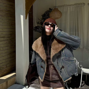 玥儿小众领扣带宽松保暖羽绒服外套 CMX718 毛领貂真毛不可拆卸