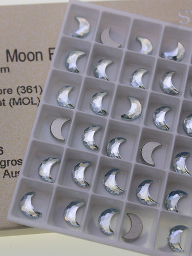 施钻2813月亮361MOL浅粉蓝美甲钻