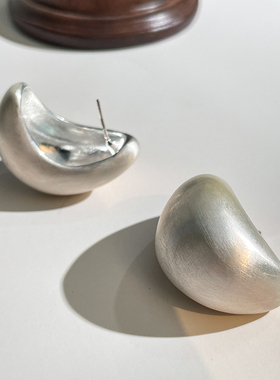 LJW 小众设计水滴手工拉丝银大耳环简约宽弧形高级磨砂耳钉新中式