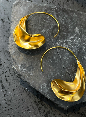 LJW 法式复古哑光磨砂金不规则线条大耳圈小众设计感轻奢黄铜耳环