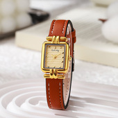 新款 复古小方形女士手表女表简约罗马复古皮带感轻奢学生礼物腕表