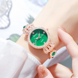 玉髓手链表皇冠珠宝时尚 电子表学生礼物镶钻女士手表女表石英表