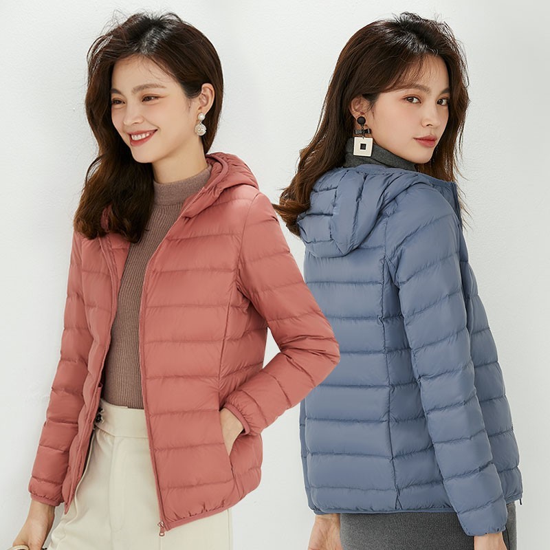轻薄羽绒服女短款连帽大码外套
