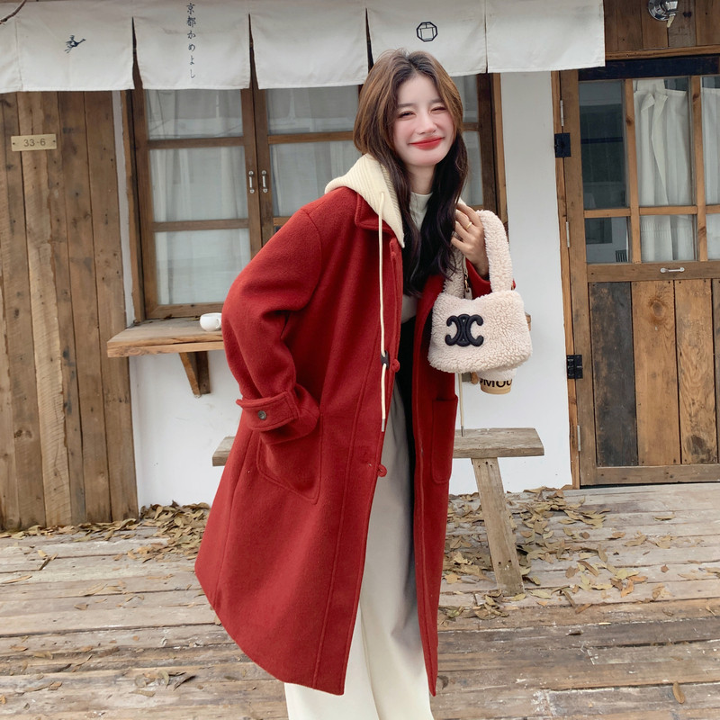 红色针织连帽撞色毛呢羽绒服女冬超火好看高级感保暖加厚大衣外套,女装毛呢外套,2C013