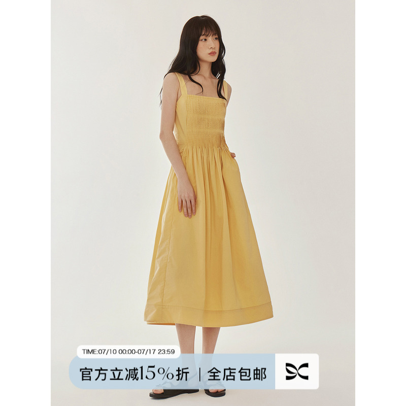 原创设计大摆裙纯色后背镂空