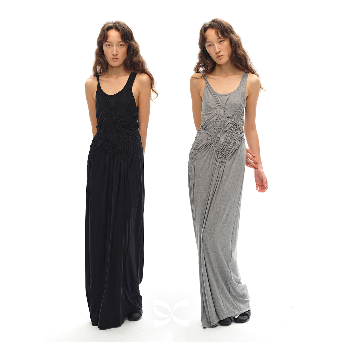 收腰显瘦U领吊带背心连衣裙长裙