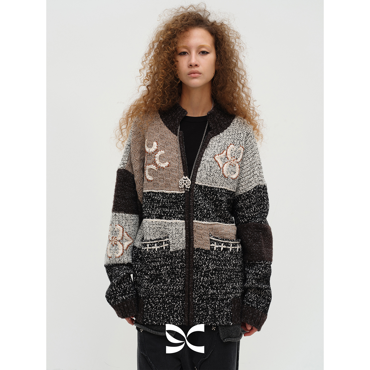 SQUARE CIRCLE 方圆绵羊毛拉链刺绣拼接秋冬复古圣诞大毛衣外套