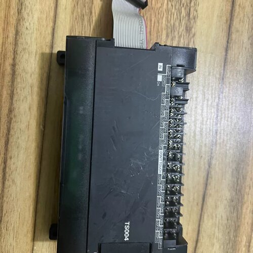 议价欧姆龙CP1W-TS004扩展模块，拆机件，有使用痕迹，少一