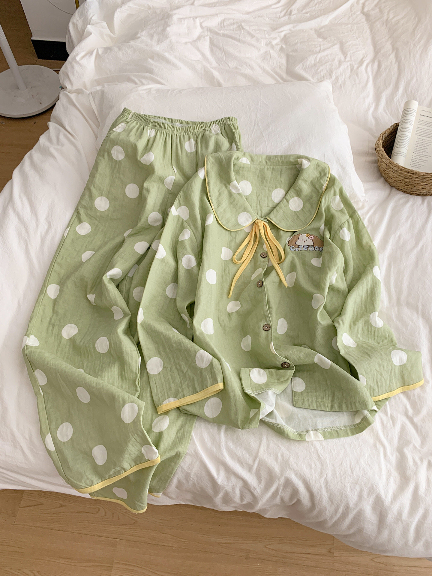 纯棉双层棉纱波点娃娃领睡衣女