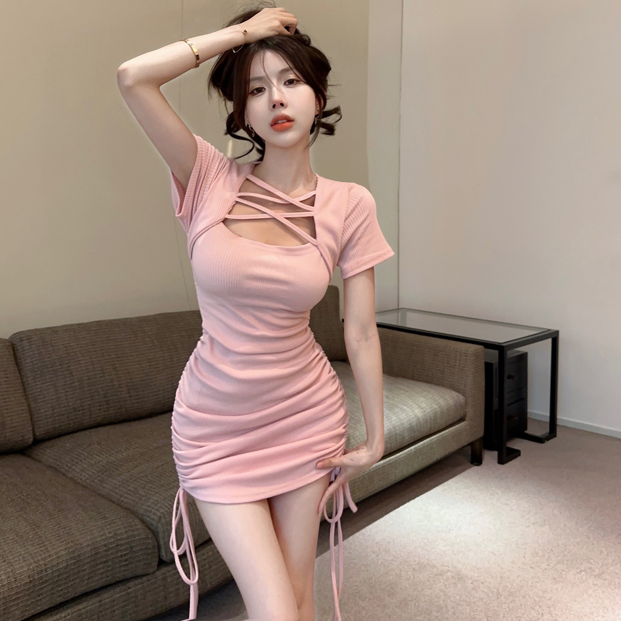 2025夏季新款纯欲风性感辣妹修身抽绳褶皱包臀连衣裙女