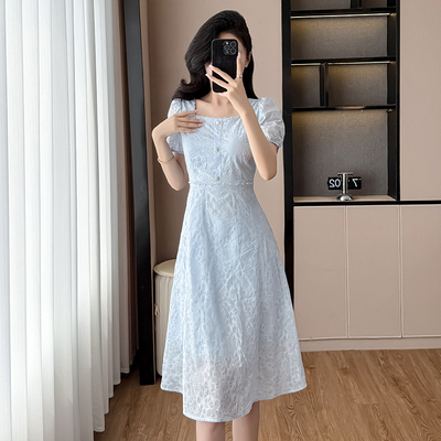 蓝色连衣裙2025新款女夏季轻奢高级感法式气质今年流行的漂亮裙子