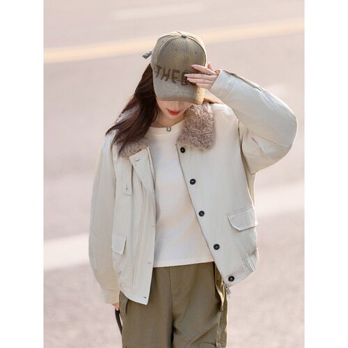 韩系仿羊羔毛翻领派克羽绒服女款冬季2026新款保暖白鸭绒工装外套