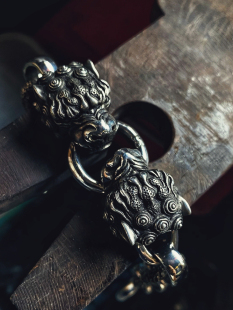 渡鸦工作室原创专属设计中国风醒狮手链925银饰做旧手工雕蜡