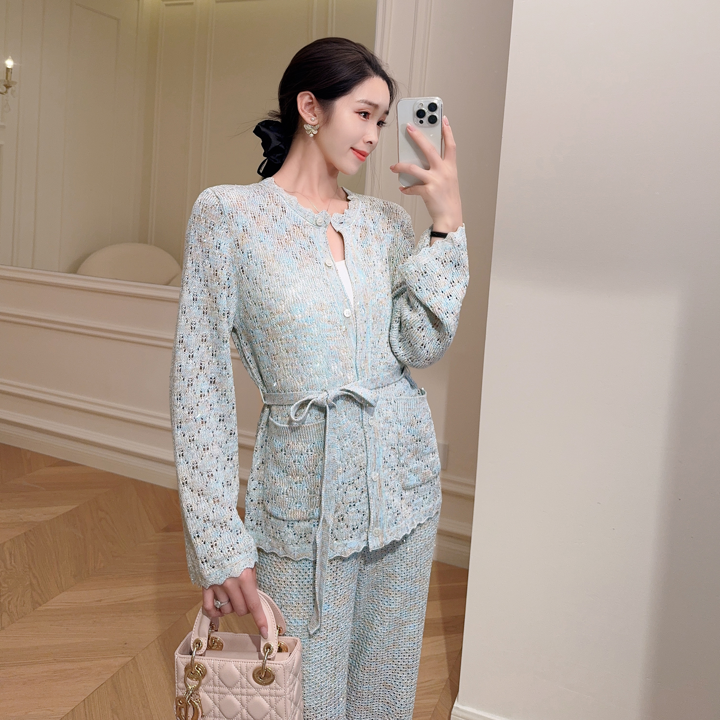 嫚渡|人鱼蓝调 秋季圆领长袖腰带开衫高腰阔腿休闲裤针织珠片套装