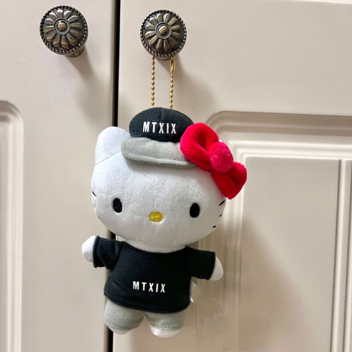 棒球帽l凯蒂猫公仔钥匙扣挂件