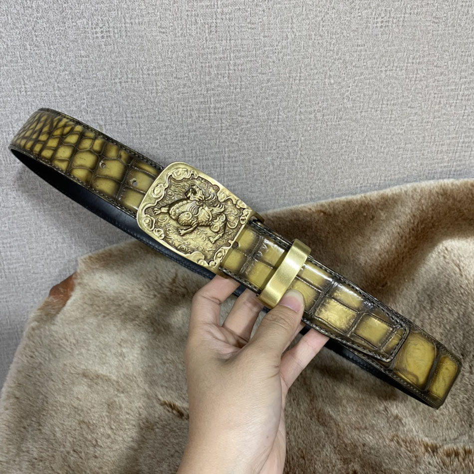 擦色鳄鱼皮男士皮带真皮平滑扣腰带潮青年商务裤带 黄铜貔貅扣头