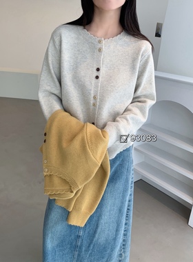 2025秋季新款韩版双纽扣领长袖针织开衫女宽松百搭毛衣外套93083