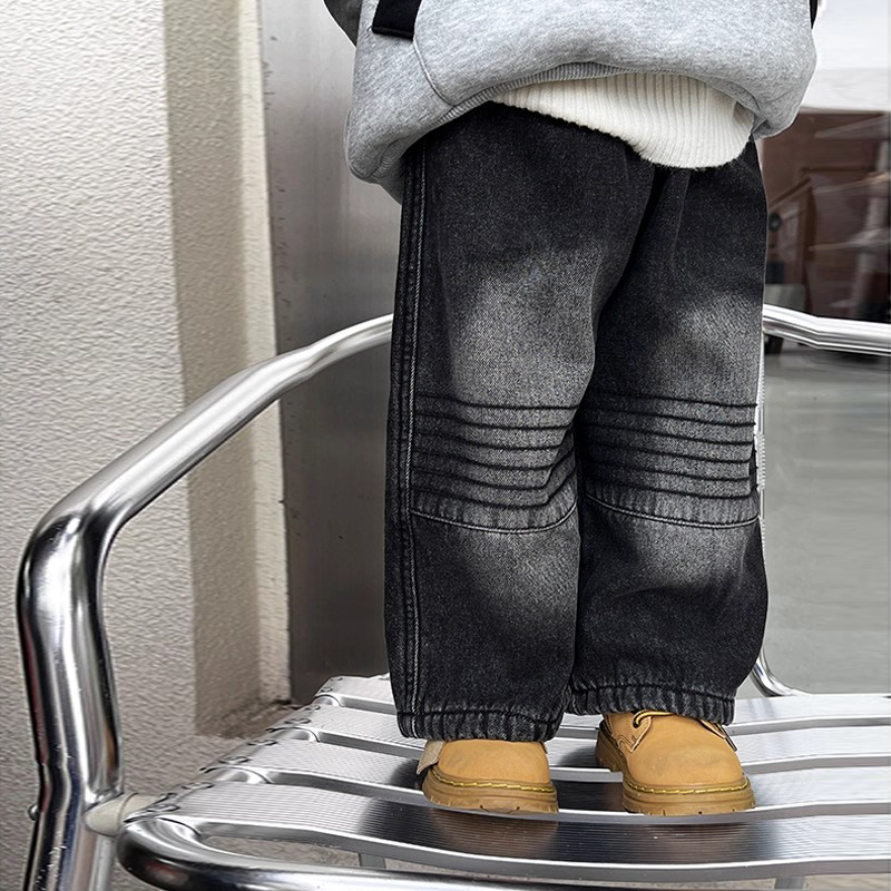 儿童个性宽松直筒加绒牛仔长裤子