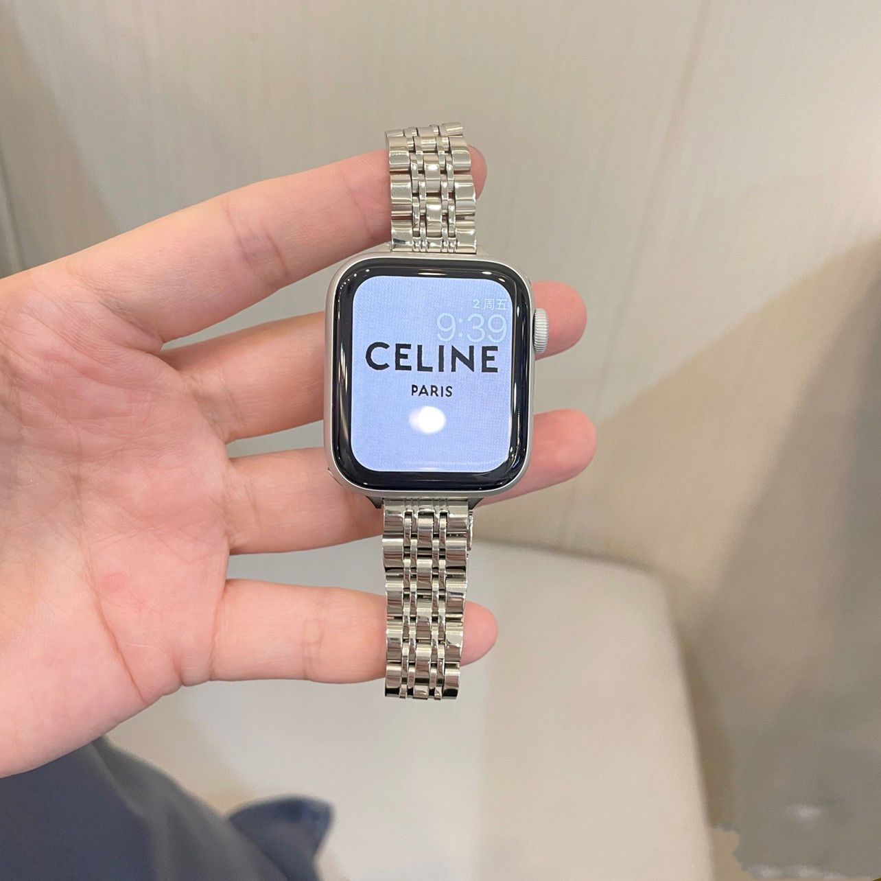 适用Applewatch89代细款7株表带苹果手表98765金属小蛮腰se星光女