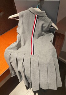 现货 亲子女童学院风POLO领百褶裙女宝棉质无袖连衣裙灰色粉色