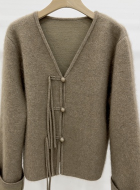 2024新款浣熊绒毛衣女国风盘扣复古新中式外套慵懒风欧洲站女开衫