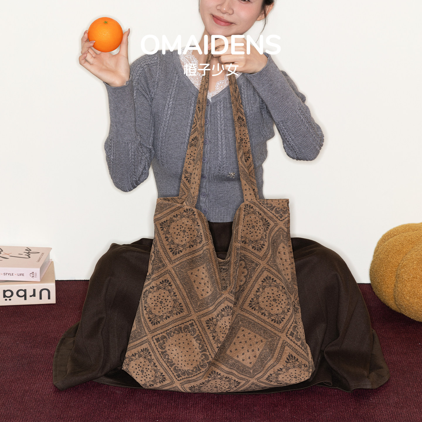 橙子少女复古菱格印花灯芯绒包包秋季新款单肩包高级感松弛托特包,箱包皮具/热销女包/男包,托特包,淘宝优惠券,粉丝福利购,淘宝优惠卷