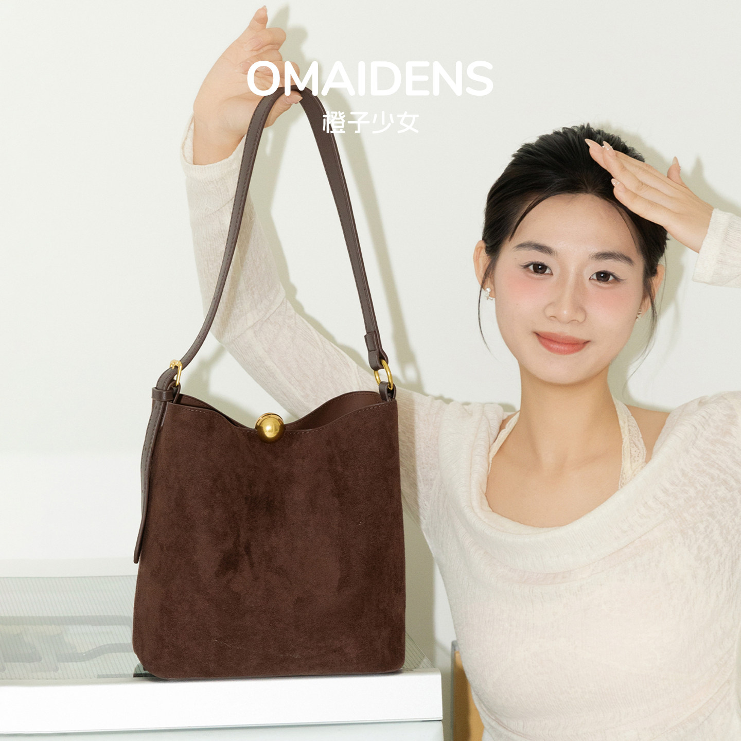 橙子少女高级感麂皮托特包女式2026新款秋冬通勤大容量极简水桶包,箱包皮具/热销女包/男包,托特包,淘宝优惠券,粉丝福利购,淘宝优惠卷