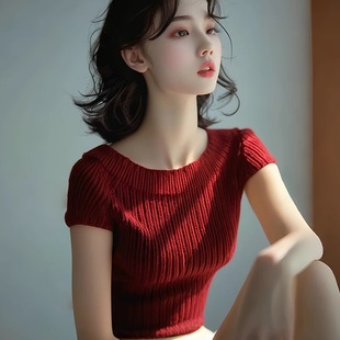 哥家新女装 T恤女冰丝衫 2025夏新款 短袖 红色正肩针织上衣修身 正品