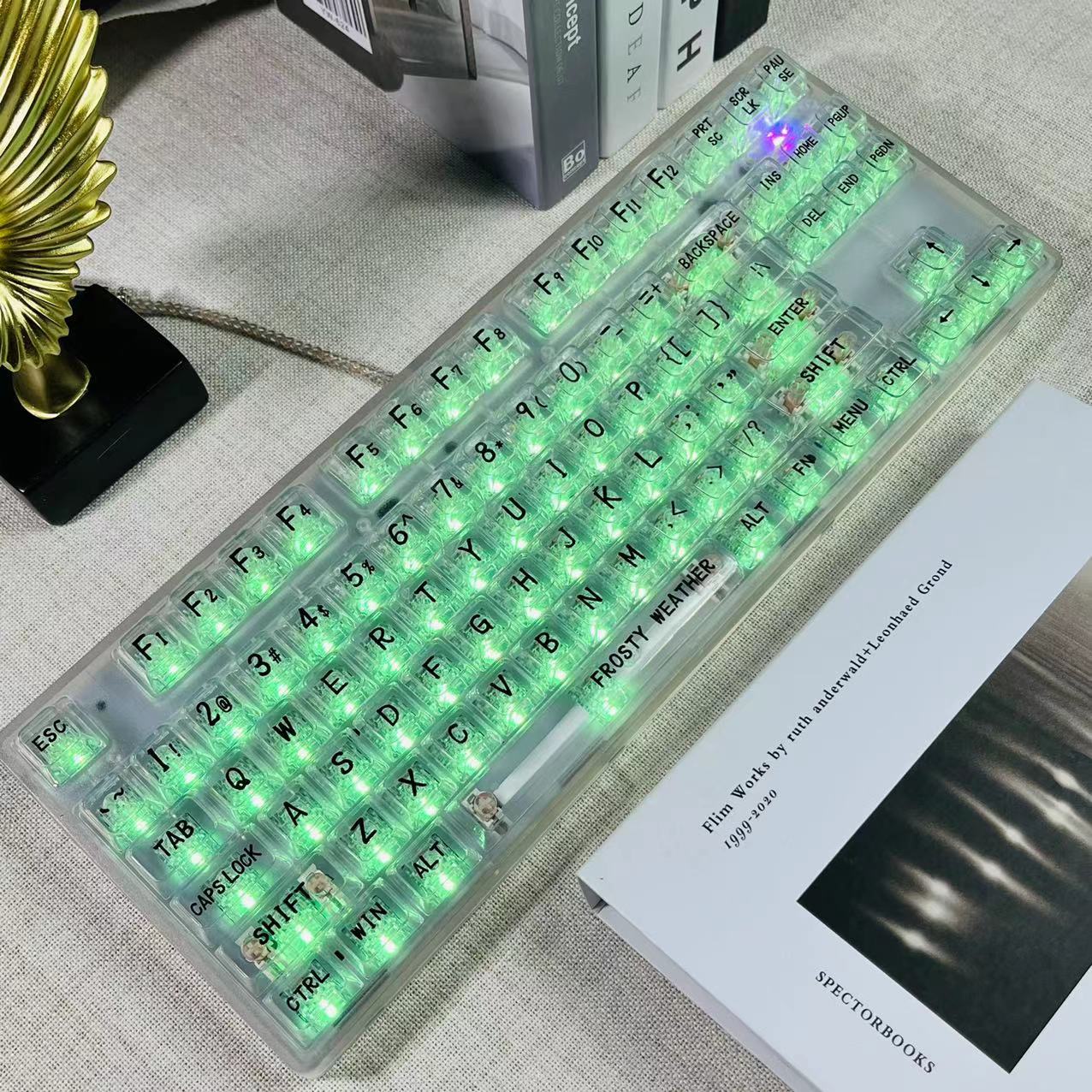 K87键机械键盘全透明RGB下灯位水晶透明键帽办公游戏家用客制化CF