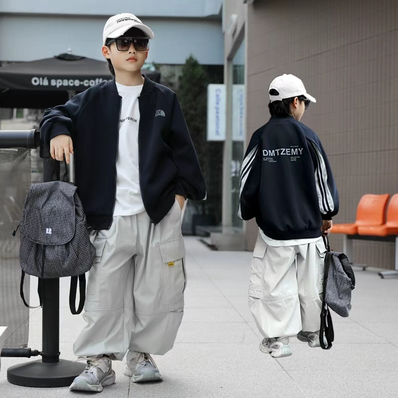 2025男童秋季新款棒球服中大儿童圆领拉链外套1003