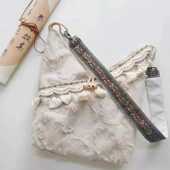 复得返自然 2024民族风百搭简约流苏彩扣小众单肩大容量斜挎布包