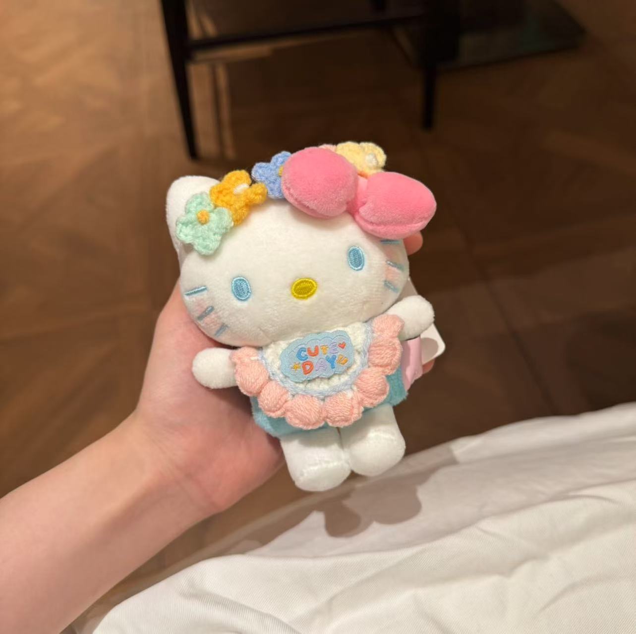 正版可爱花环kt合集包包挂件装饰汽车车挂车钥匙扣少女心闺蜜礼物