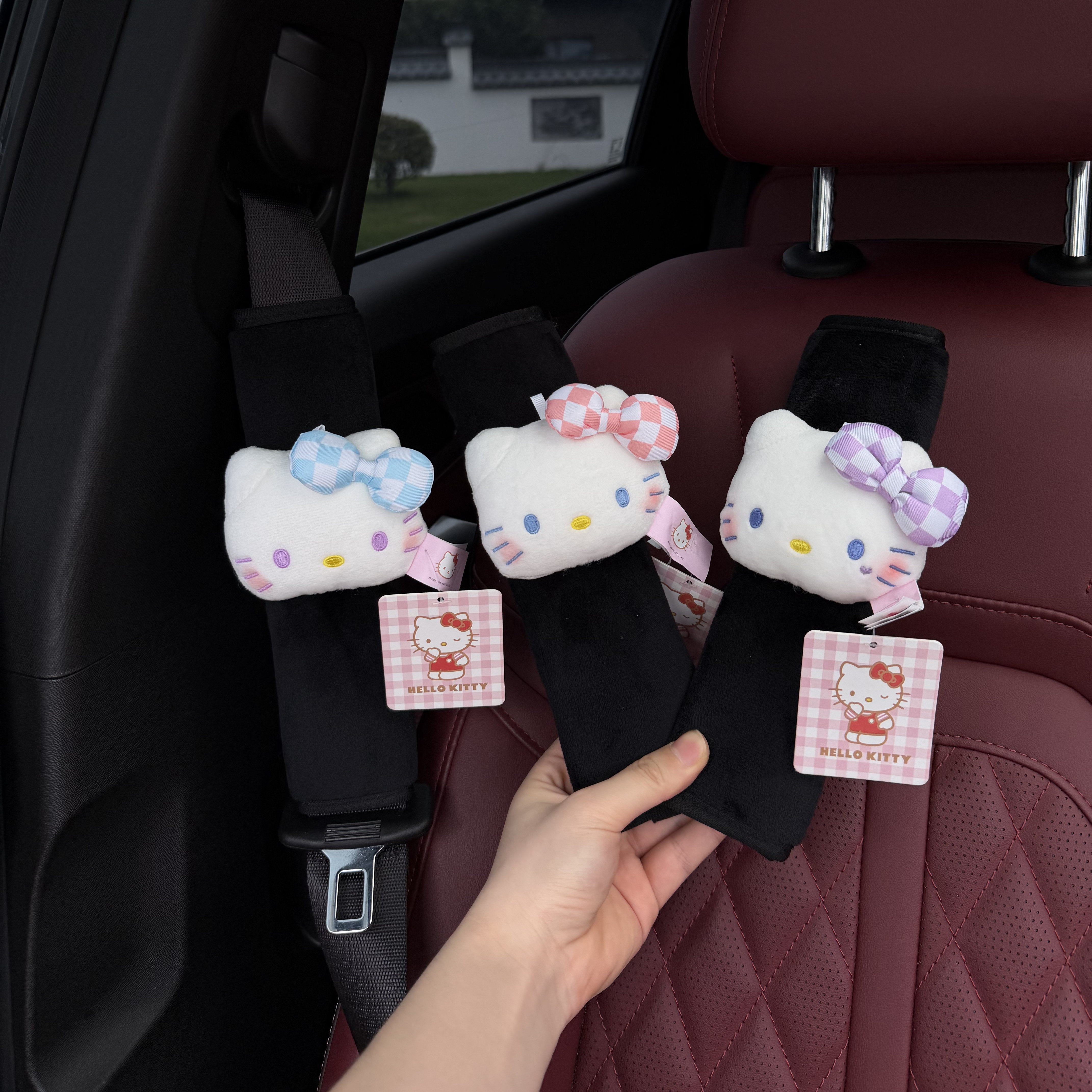 正版HelloKitty汽车安全带护肩保护套车载小玩偶内饰保险带装饰品