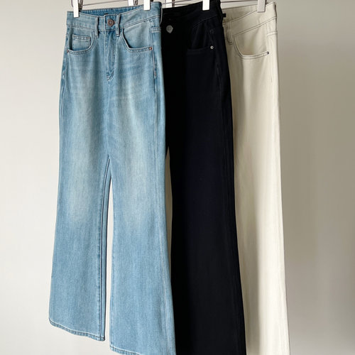 环保水洗四面弹高腰复古牛仔裤