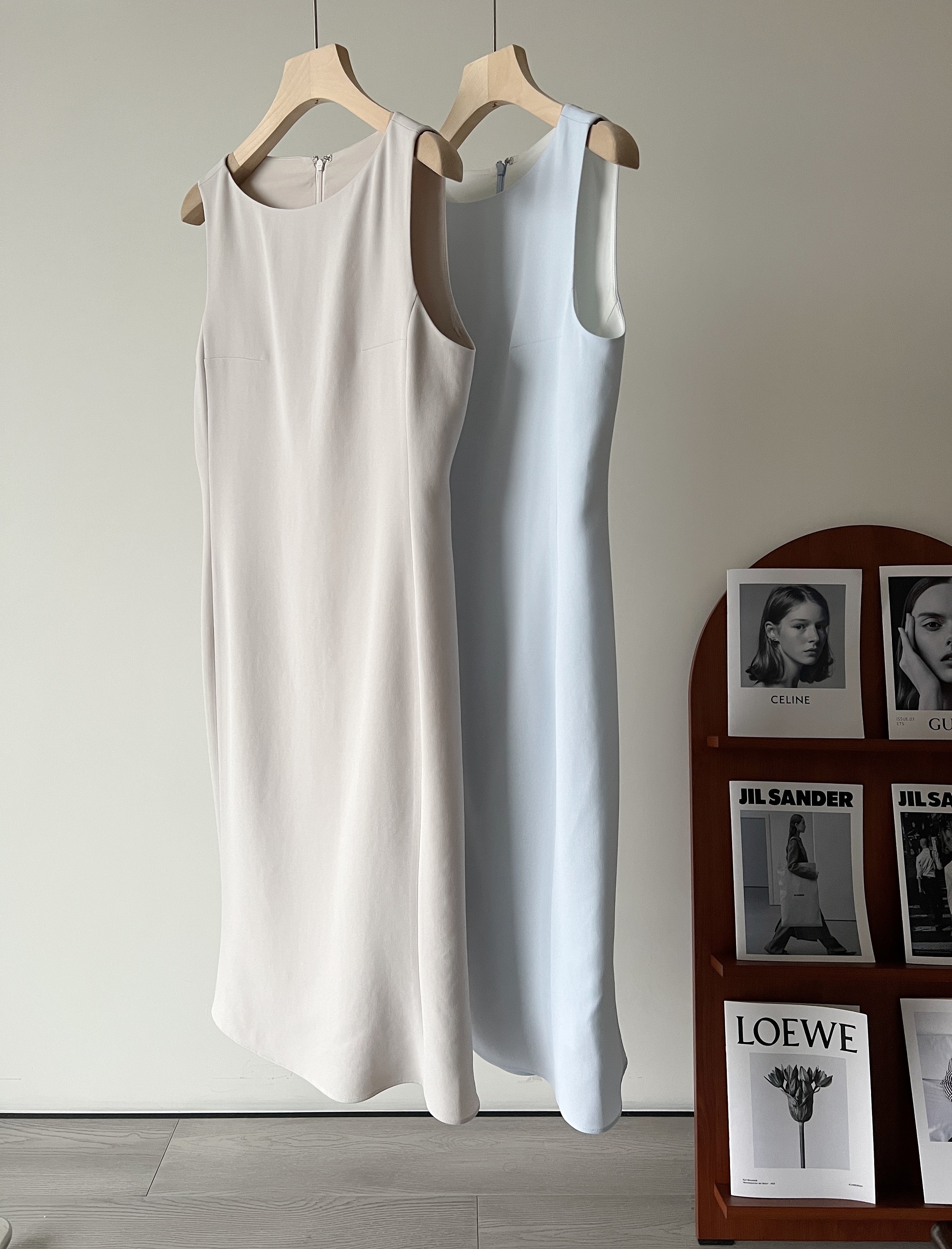 Th鱼尾裙醋酸纯色连衣裙无袖