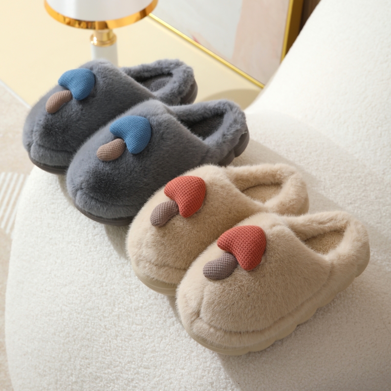 情侣防滑保暖可爱居家室内棉拖鞋