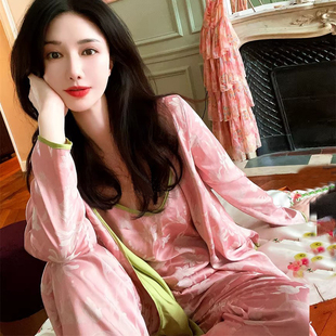 高端粉色真丝提花睡衣女长袖性感吊带丝绸睡裤家居服三件套可外穿