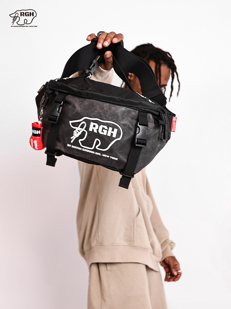 ROUGH ENOUGH小众潮牌斜挎包男女户外机车骑行腰包美式复古胸包