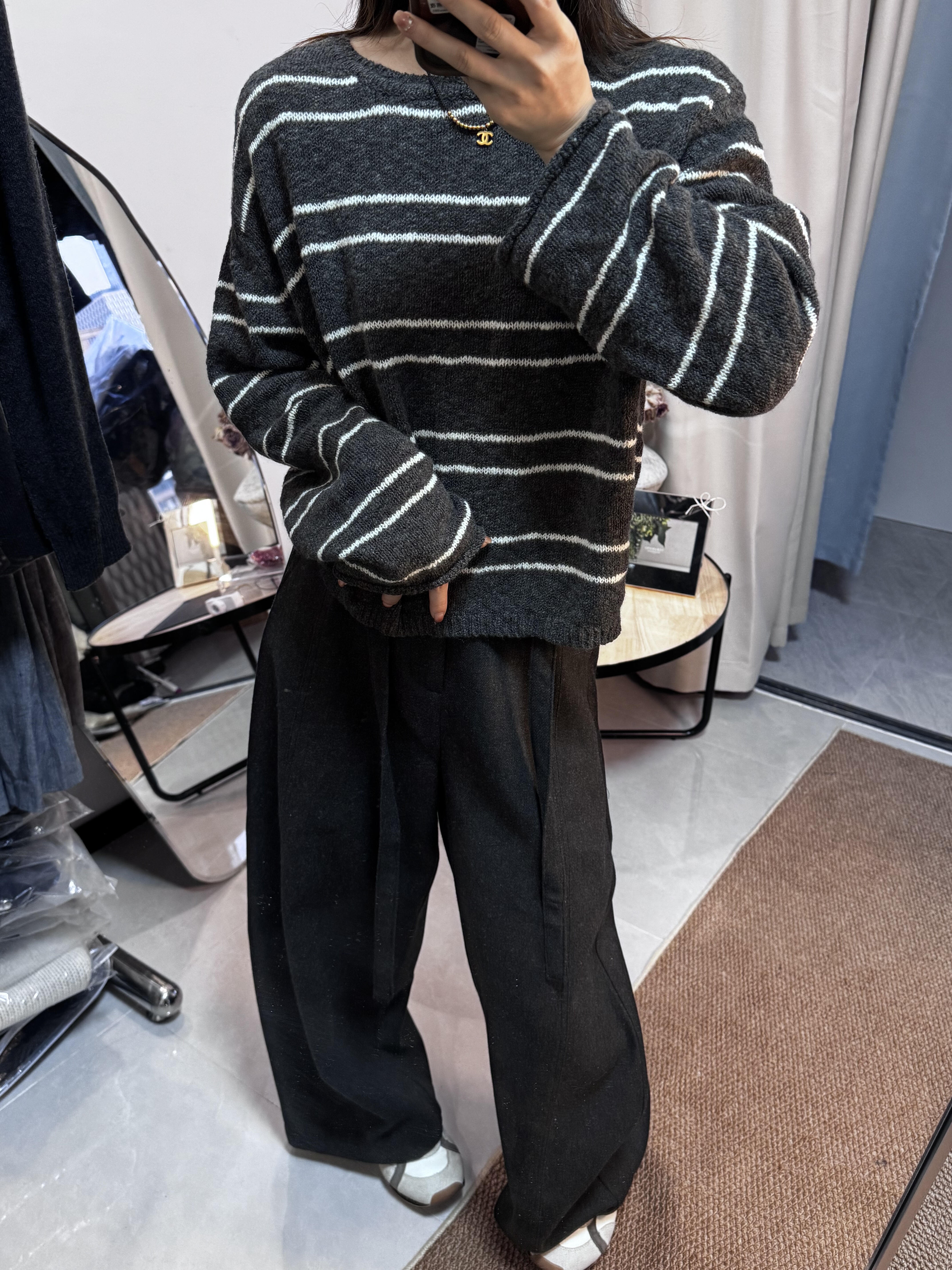 东大门2025秋冬新品韩版宽松显瘦100羊毛圆领条纹长袖针织衫毛衣