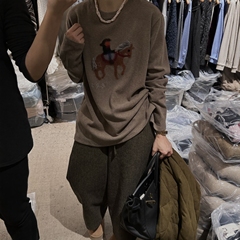 东大门2025冬新品轻奢韩版宽松显瘦百搭休闲慵懒感加厚磨毛T恤女