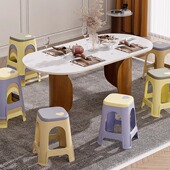 塑料爱心高凳子家用可叠放加厚凳结实耐用餐厅现代简约简易圆板凳