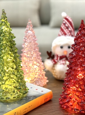 LED发光玻璃圣诞树摆件