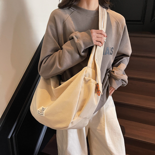 3.1花曦家新品 2025女单肩斜挎包小众设计感包袋大学生休闲挎包