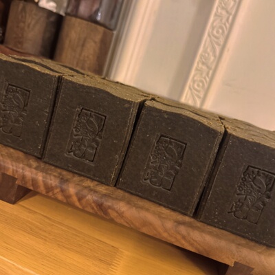 【暖宝宝】姜汁艾草老祖宗智慧淡淡草本香手工冷制平安沐浴精油皂